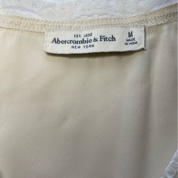 Abercrombie & Fitch cream blouse v neckline with lace trim elastic waist Medium - Picture 8 of 11
